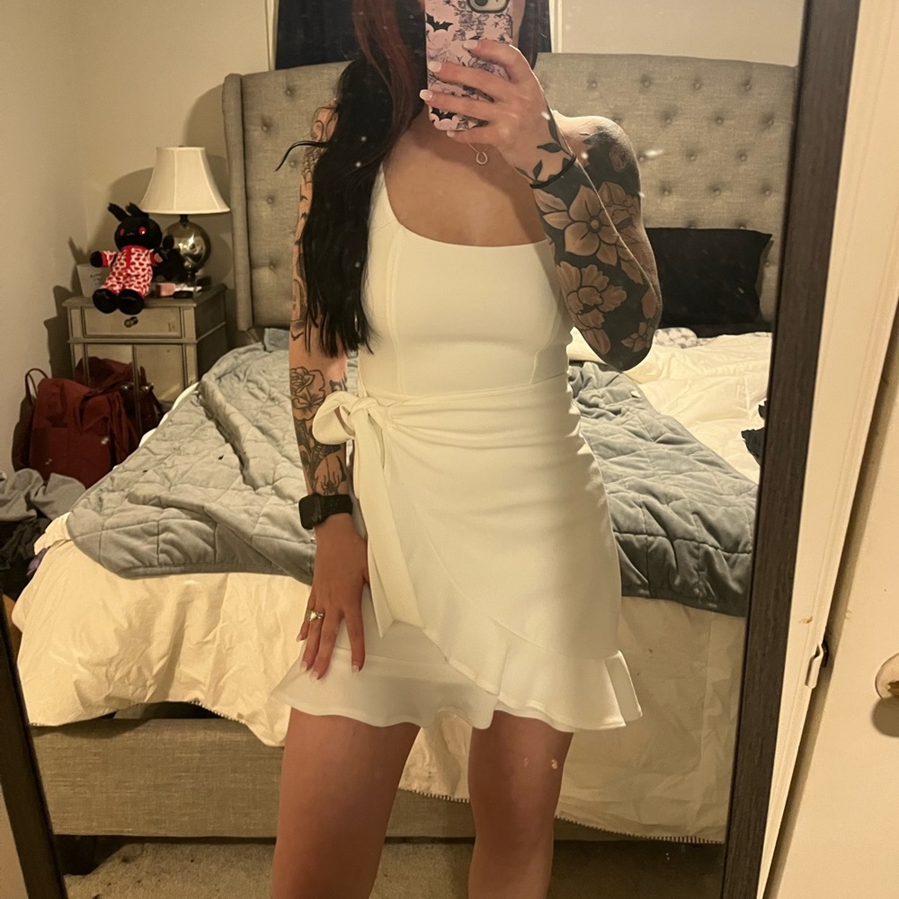 Lucy in the Sky White Side Tie Dress